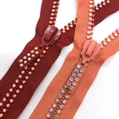#5 #10 Otomatik Kilitleme Rhinestone Metal Fermuar Açık Son Kırmızı