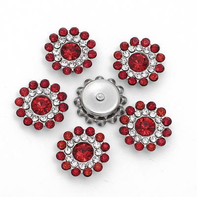Aksesuar Çin Toptan Rhinestone Pearl Diamond Kristal Metal Düğme Giysi Saç Yay Merkezi